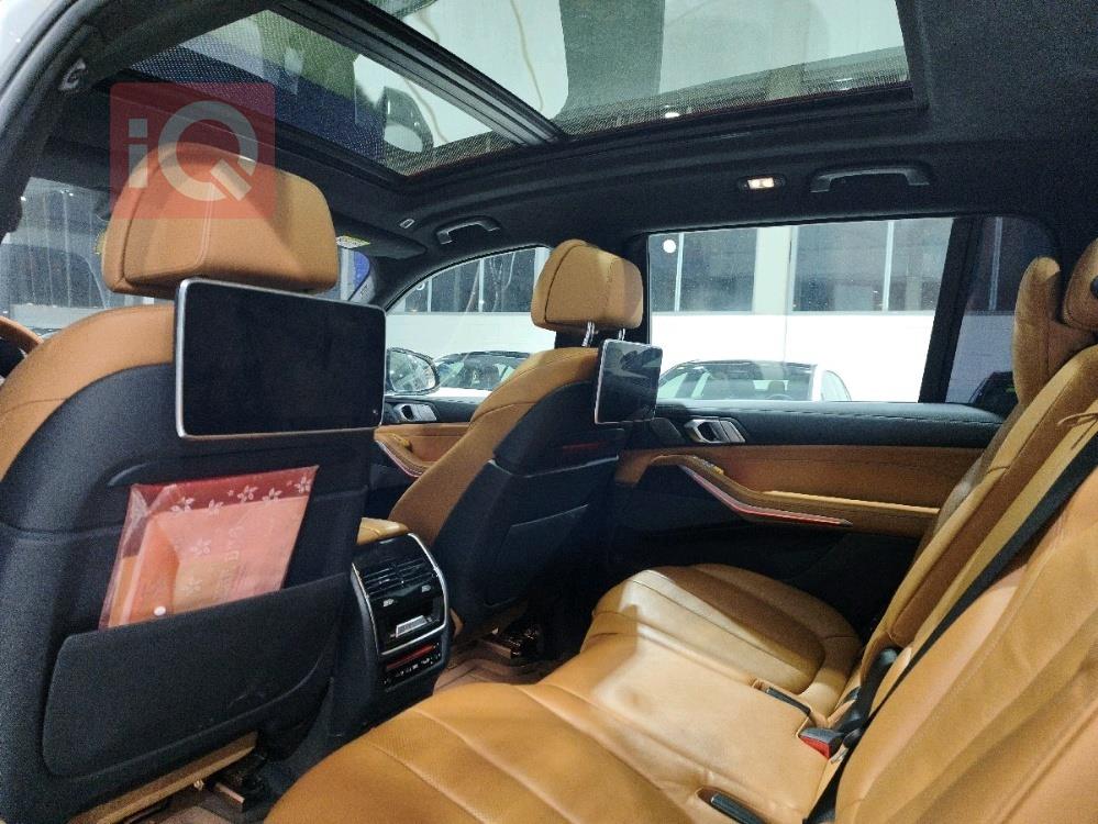 بي ام دبليو X7